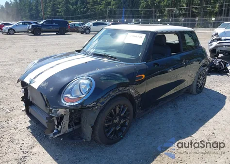 2018 Mini Hardtop Cooper/Oxford Edition from USA, damaged, VIN WMWXP5C53J2G64085